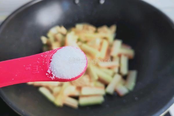 西瓜皮炒肉的做法图解9