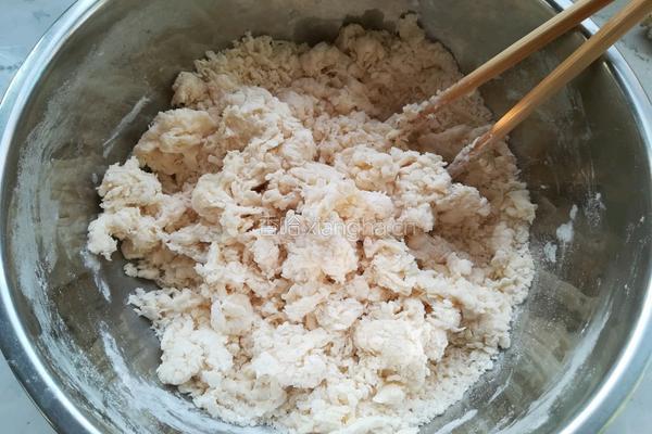 奶香发面千层饼的做法图解2