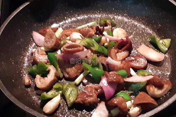 干锅肥肠的做法图解5