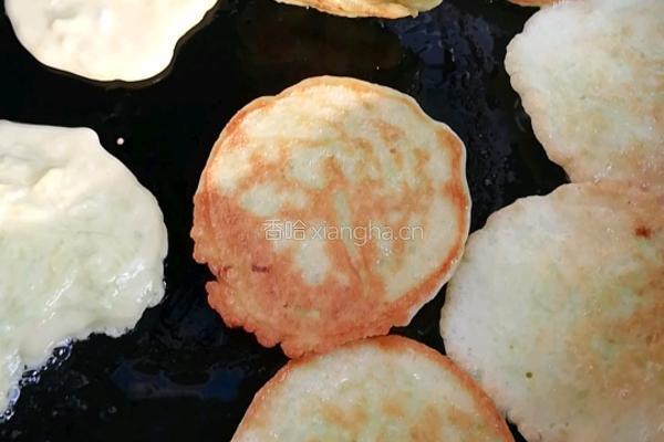 黄瓜丝鸡蛋饼的做法图解9