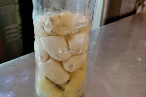 奇异果香蕉汁的做法图解2