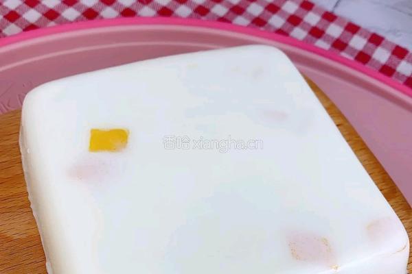 冰凉特仑苏牛奶芒果块的做法图解7