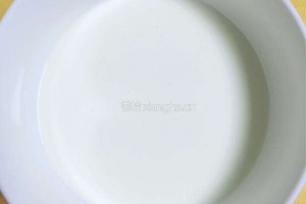 香浓蜜瓜蛋挞的做法图解2