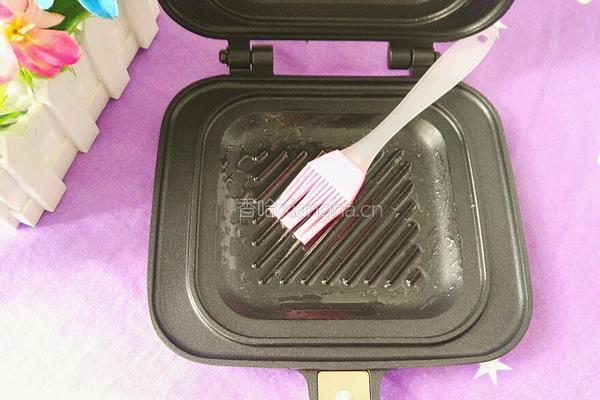 西瓜牛奶煎饼（心形）的做法图解10