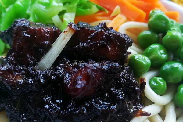炸酱面的肉丁酱