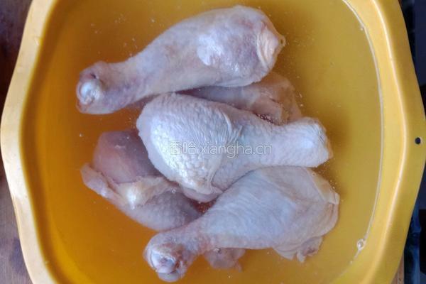 多汁炸鸡腿的做法图解1