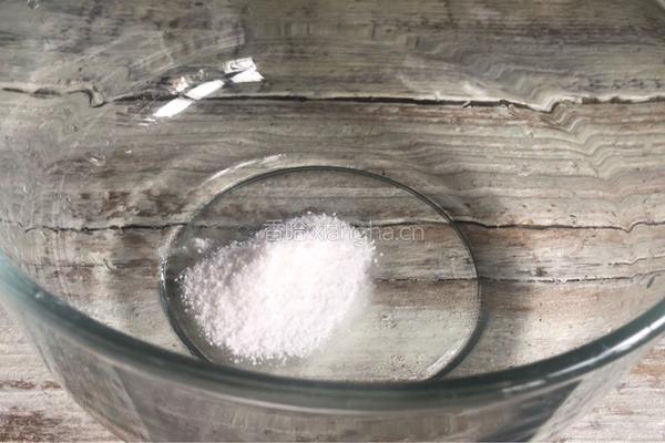 桂花蜜黄瓜冰粉的做法图解1