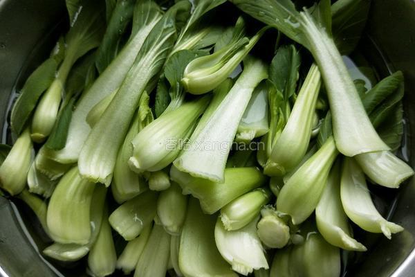 菜叶猪肝糊的做法图解2