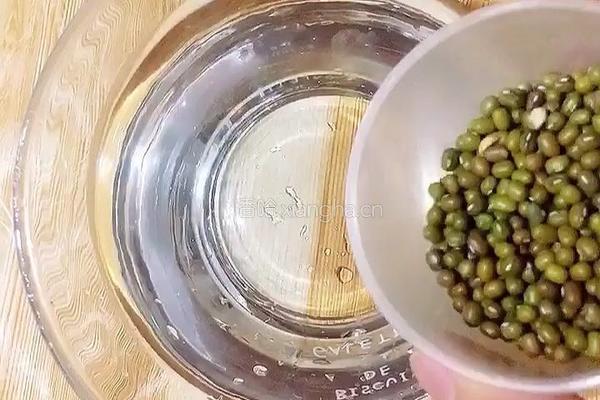 无糖晶体绿豆糊的做法图解2