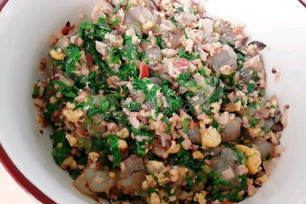香菇小白菜虾饺的做法图解3
