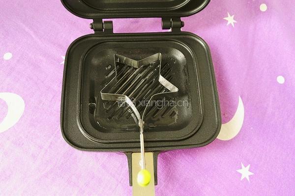 芒果牛奶煎饼（星形）的做法图解10