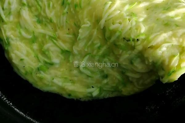 西葫芦鸡蛋饼的做法图解7