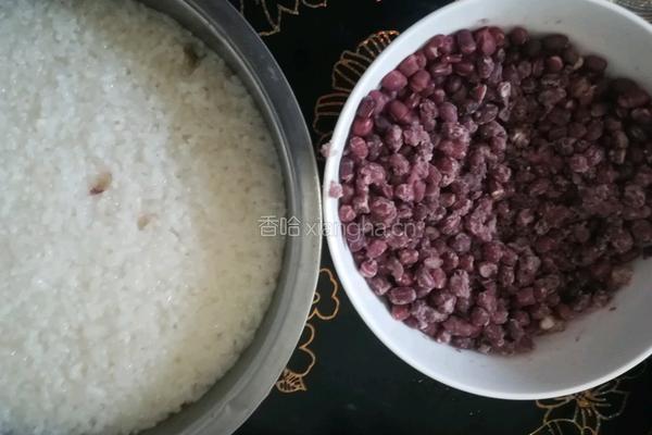 红豆糯米八宝饭的做法图解1