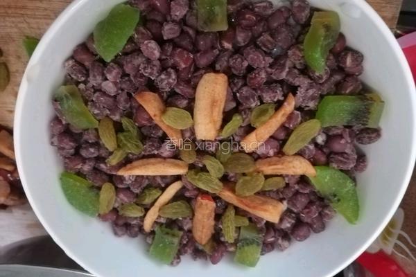 红豆糯米八宝饭的做法图解5