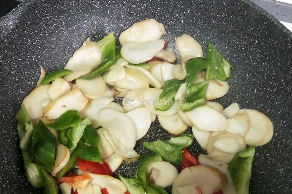 杏鲍菇炒腊肉的做法图解11