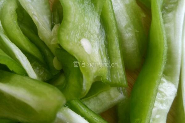 青椒炒茄子的做法图解2