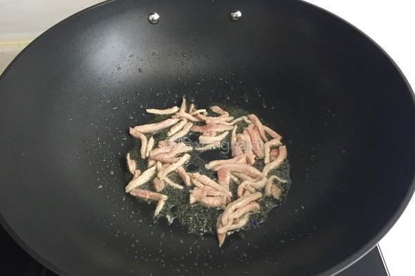 肉丝炒韭苔的做法图解4