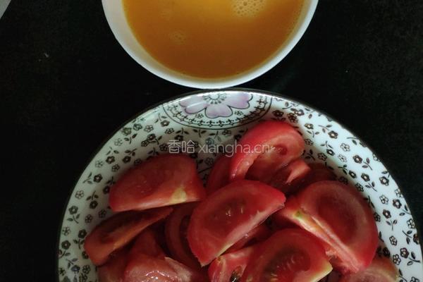 西红柿炒鸡蛋的做法图解2