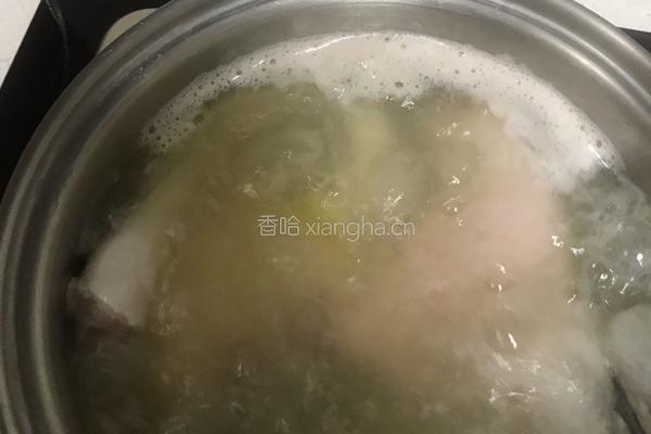 猪肚排骨汤的做法图解4