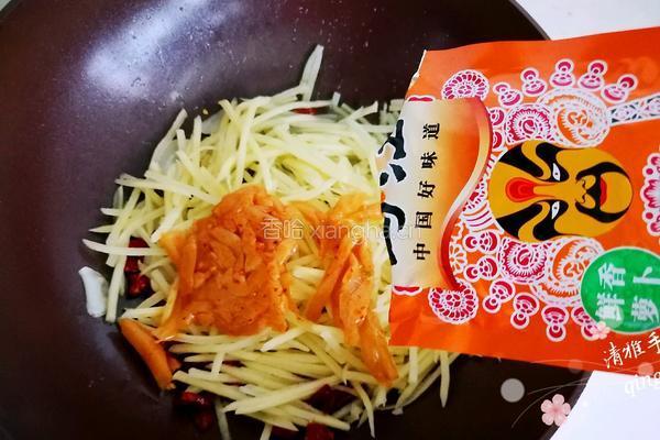酸辣乌江萝卜土豆丝的做法图解6