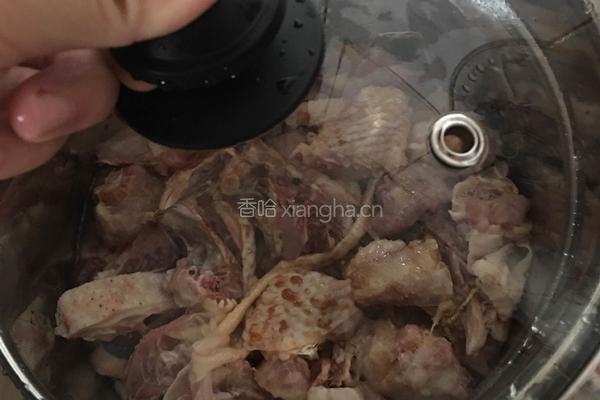 防风草炖老鸡的做法图解11