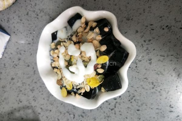 黑凉粉麦片的做法图解11