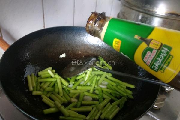 芦笋炒虾仁的做法图解4