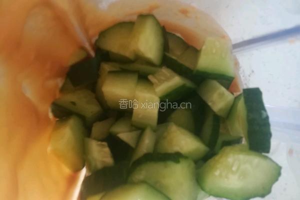 黄瓜花生酱糊的做法图解2