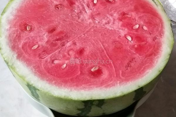 西瓜汁的做法图解1