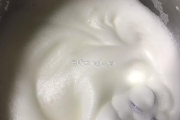 戚风蛋糕的做法图解8