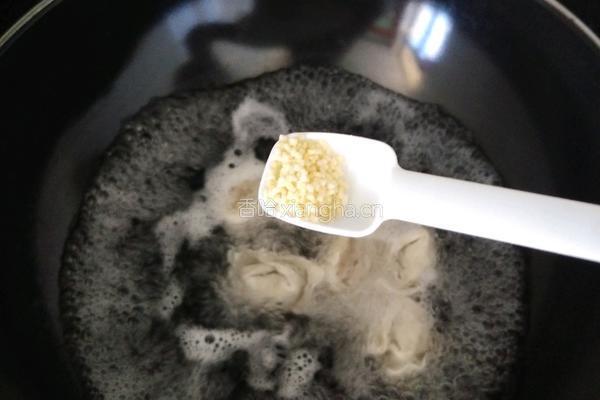馄饨汤的做法图解6