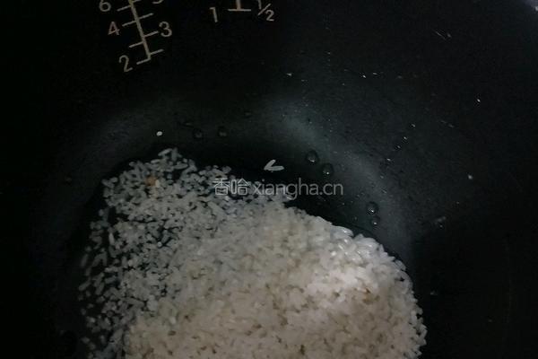 红枣桂圆红豆粥的做法图解7