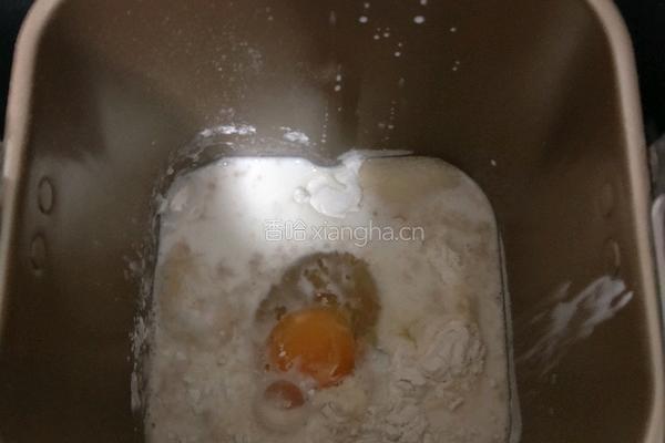 油桃果酱餐包的做法图解3