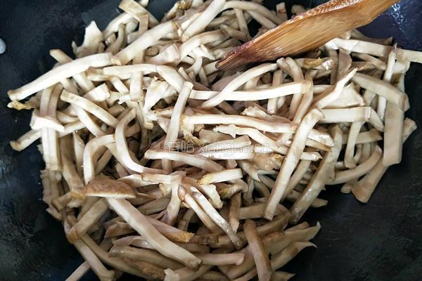 油煸大头菜的做法图解4
