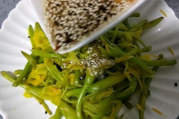 凉拌黄花菜的做法图解20