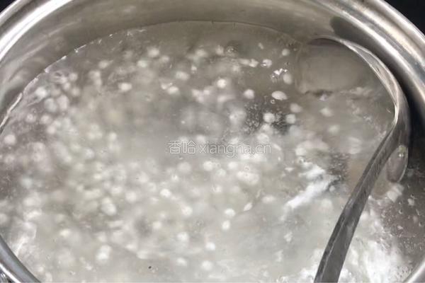 百合银耳西米露的做法图解8