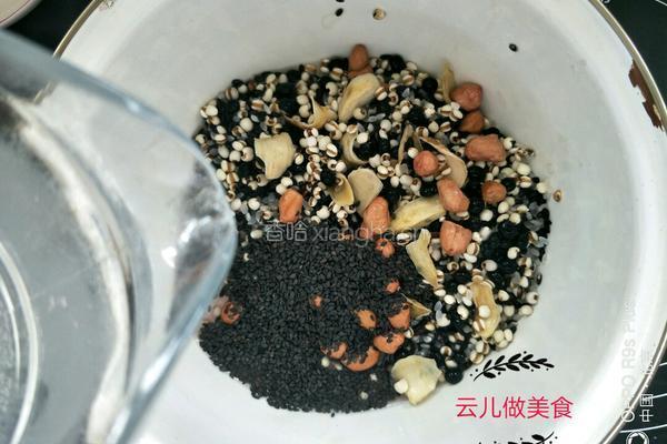 营养八仙粥的做法图解3