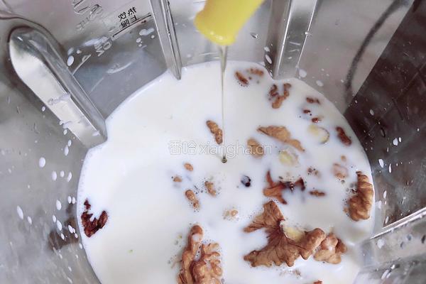 黑玉米核桃牛奶饮的做法图解6