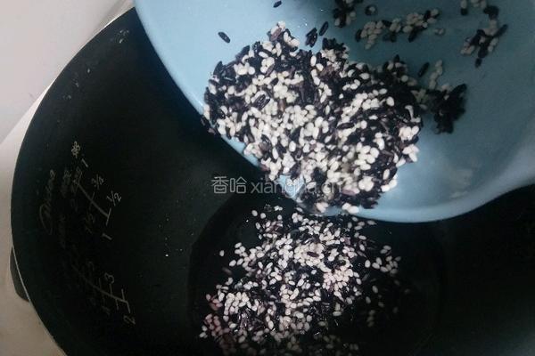 桂花紫米粥的做法图解3