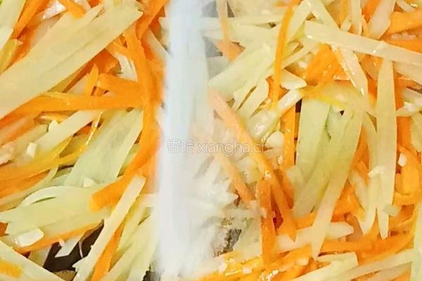 黄瓜鸡蛋卷饼的做法图解4