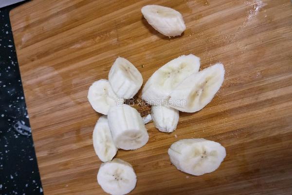 黄瓜香蕉润肠果汁的做法图解5
