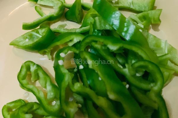 豆芽炒宽粉的做法图解2