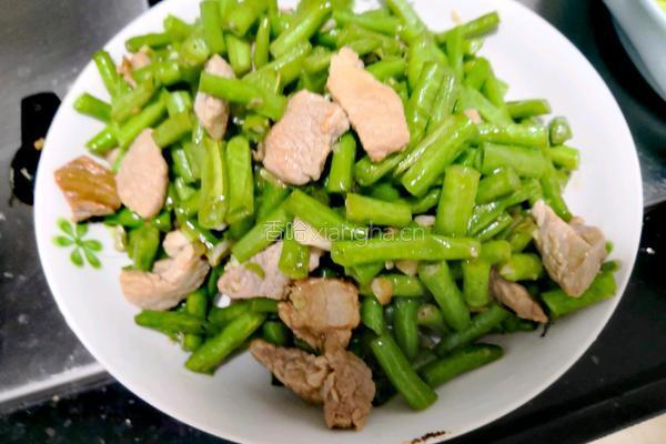 豇豆炒肉片的做法图解7