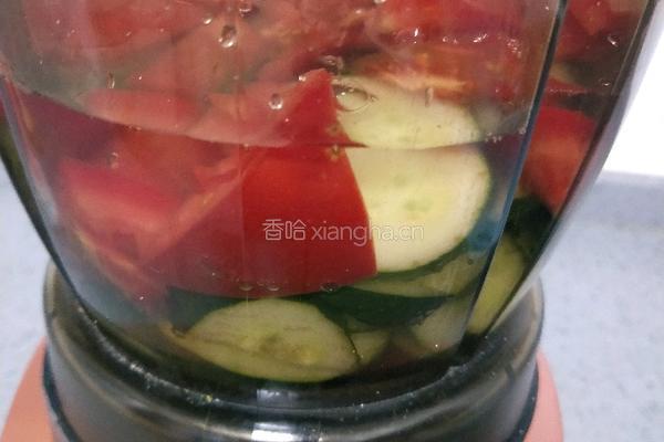 西红柿黄瓜生饮的做法图解8