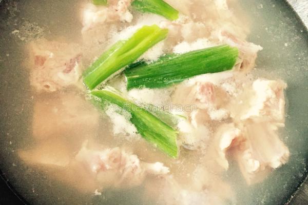 酸菜土豆排骨的做法图解5