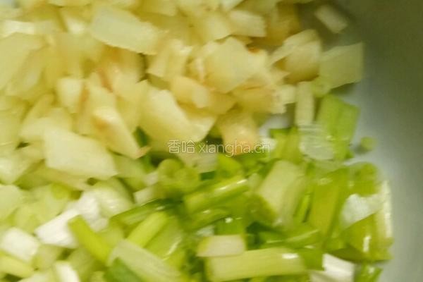 肉丝炒苦瓜的做法图解3