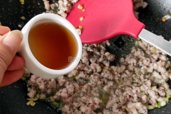 馄饨皮烧麦馅煎饼的做法图解6