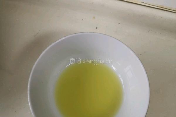 红糖姜撞奶的做法图解1