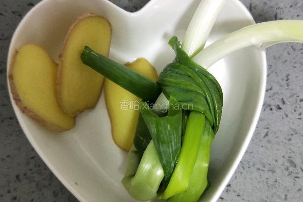 鲫鱼豆腐汤的做法图解4