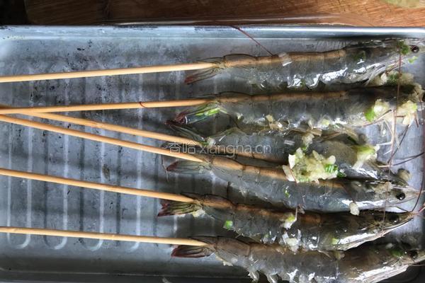 蒜香串串虾的做法图解4